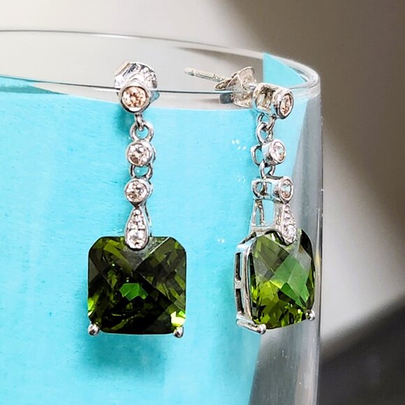 💎🟢 Sterling Silver .925 Green Swarovski Crystals Dangling Drop Earrings - Picture 8 of 11